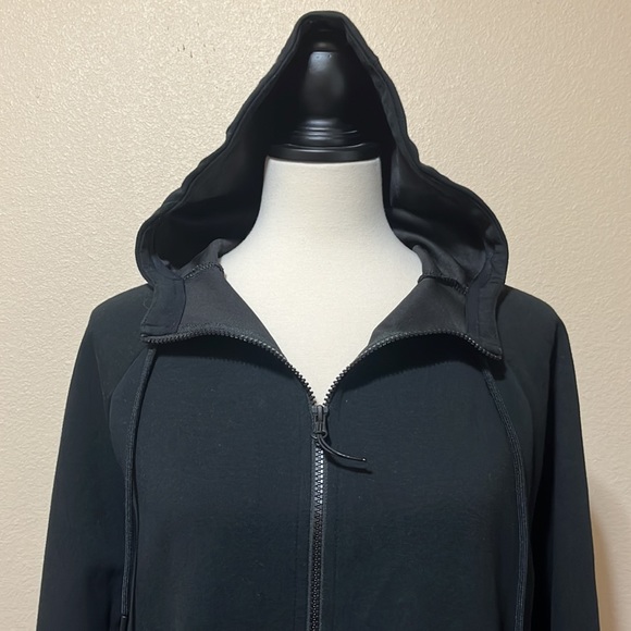 Russel - Picture 3 of 6